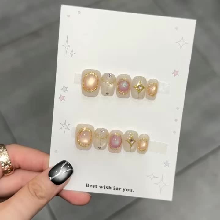 Roman Maiden’s Pearl & Gold Filigree Press - On Nails