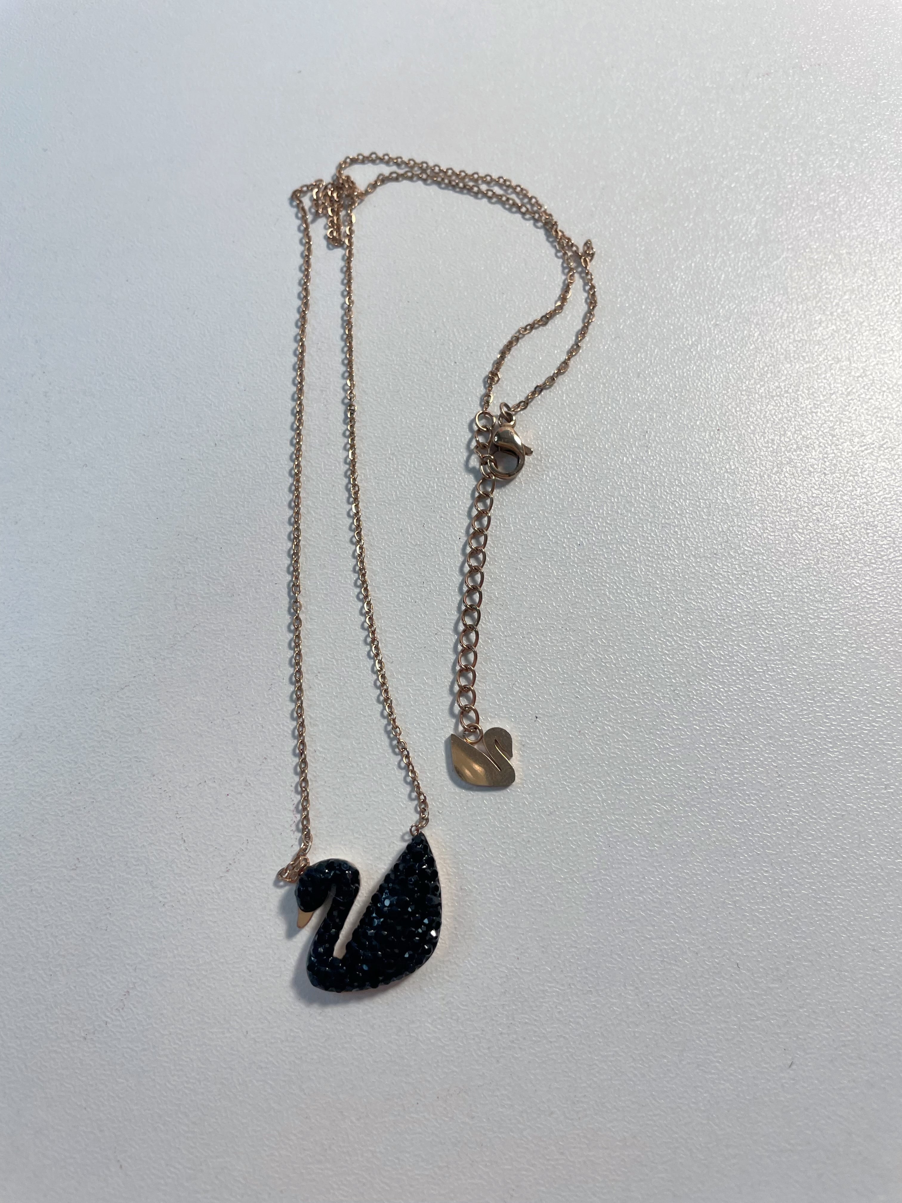 Black Swan Crystal Pendant Necklace (Rose Gold Tone)